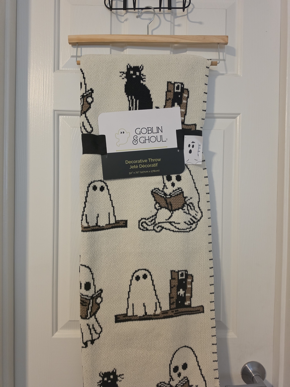 Goblin & Ghoul Cream Ghost Pattern Decorative Throw